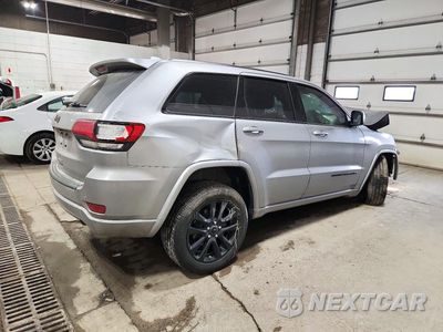 Trzecie zdjęcie samochodu z tyłu: 2019 JEEP GRAND CHEROKEE LAREDO VIN:1C4RJFAG4KC778130 - miniatura