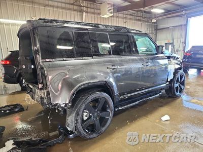 Trzecie zdjęcie samochodu z tyłu: 2026 LAND ROVER DEFENDER 110 X-DYNAMIC SE VIN:SALE27EUXT2644725 - miniatura