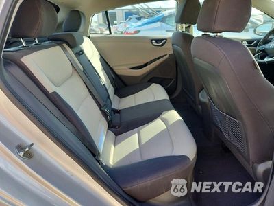 Zdjęcie 10 z 12 samochodu: 2017 HYUNDAI IONIQ SEL VIN:KMHC75LCXHU024589 - miniatura