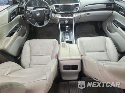 Zdjęcie 8 z 12 samochodu: 2015 HONDA ACCORD TOURING VIN:1HGCR3F94FA031167 - miniatura