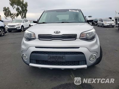 Piąte zdjęcie samochodu w środku: 2018 KIA SOUL + VIN:KNDJP3A57J7596096 - miniatura