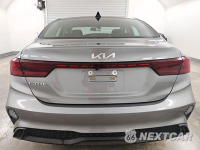 Zdjęcie 6 z 13 samochodu: 2022 KIA FORTE LXS VIN:3KPF24AD8NE449406 - miniatura