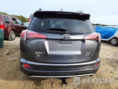 Zdjęcie 6 z 14 samochodu: 2018 TOYOTA RAV4 XLE VIN:2T3RFREV0JW835611 - miniatura
