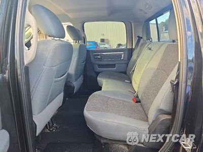Zdjęcie 10 z 12 samochodu: 2018 RAM 1500 SLT VIN:3C6RR7LT0JG197929 - miniatura