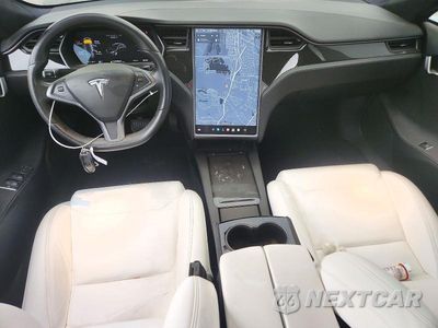 Zdjęcie 8 z 12 samochodu: 2019 TESLA MODEL S VIN:5YJSA1E28KF306017 - miniatura