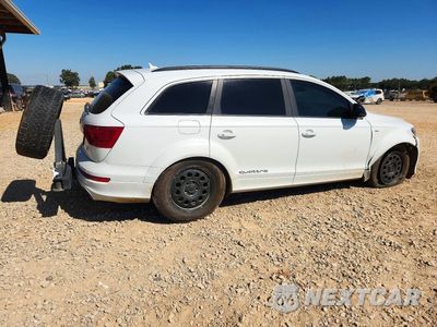 Trzecie zdjęcie samochodu z tyłu: 2015 AUDI Q7 TDI PRESTIGE VIN:WA1WMAFE8FD031886 - miniatura