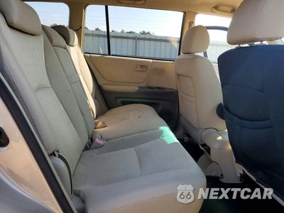 Zdjęcie 11 z 13 samochodu: 2006 TOYOTA HIGHLANDER BASE VIN:JTEEP21A560154356 - miniatura