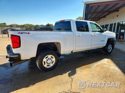 Trzecie zdjęcie samochodu z tyłu: 2017 CHEVROLET SILVERADO K2500 HEAVY DUTY LT VIN:1GC1KVEY9HF168299 - miniatura