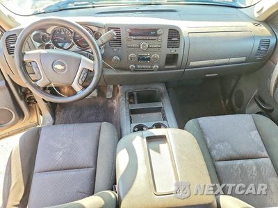 Zdjęcie 8 z 12 samochodu: 2013 CHEVROLET SILVERADO K1500 LT VIN:3GCPKSE72DG173532 - miniatura