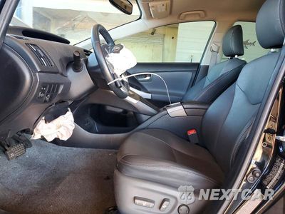 Zdjęcie 7 z 12 samochodu: 2013 TOYOTA PRIUS FOUR VIN:JTDKN3DU9D0349933 - miniatura