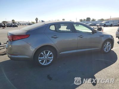 Trzecie zdjęcie samochodu z tyłu: 2012 KIA OPTIMA EX VIN:5XXGN4A78CG035911 - miniatura