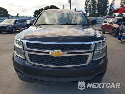Piąte zdjęcie samochodu w środku: 2019 CHEVROLET SUBURBAN K1500 LT VIN:1GNSKHKC3KR170559 - miniatura
