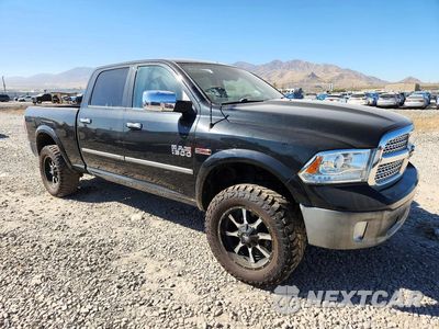 Czwarte zdjęcie samochodu z boku: 2015 RAM 1500 LARAMIE VIN:1C6RR7VM8FS733161 - miniatura
