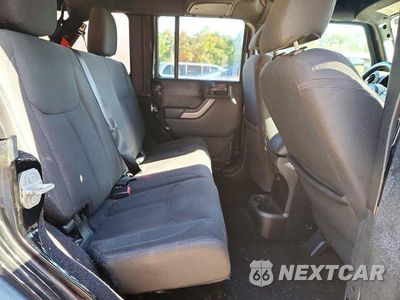Zdjęcie 10 z 13 samochodu: 2016 JEEP WRANGLER UNLIMITED SPORT VIN:1C4BJWDG7GL248612 - miniatura