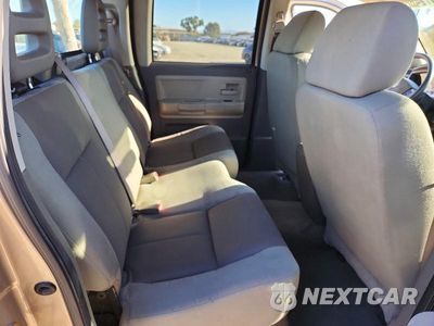 Zdjęcie 10 z 13 samochodu: 2005 DODGE DAKOTA QUAD SLT VIN:1D7HE48N45S211764 - miniatura