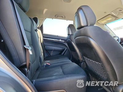 Zdjęcie 11 z 13 samochodu: 2014 KIA SORENTO LX VIN:5XYKTDA6XEG472265 - miniatura