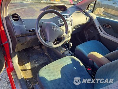 Zdjęcie 8 z 12 samochodu: 2007 TOYOTA YARIS BASE VIN:JTDJT923775084077 - miniatura