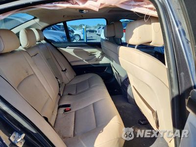 Zdjęcie 10 z 13 samochodu: 2012 BMW 528 XI VIN:WBAXH5C56CDW08207 - miniatura