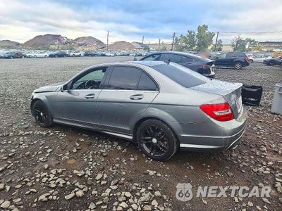 Drugie zdjęcie samochodu z przodu: 2014 MERCEDES-BENZ C 300 4MATIC VIN:WDDGF8AB9ER324567 - miniatura