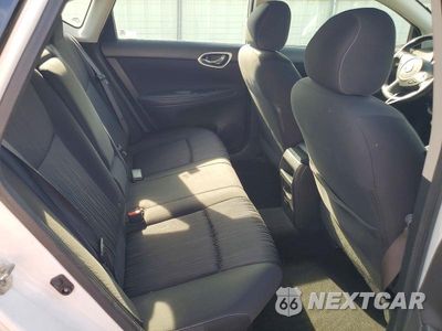 Zdjęcie 10 z 12 samochodu: 2019 NISSAN SENTRA SV VIN:3N1AB7AP2KY251648 - miniatura