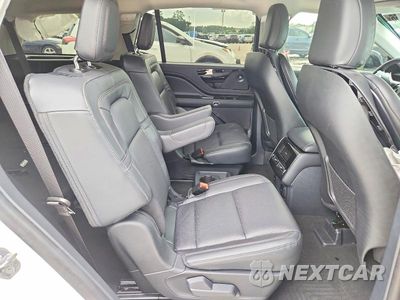 Zdjęcie 11 z 13 samochodu: 2026 LINCOLN AVIATOR RESERVE VIN:5LM5J7WC5TGL07214 - miniatura