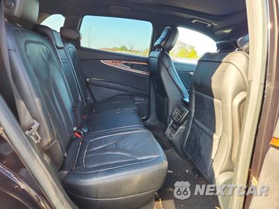 Zdjęcie 11 z 14 samochodu: 2020 LINCOLN NAUTILUS RESERVE VIN:2LMPJ8K90LBL32352 - miniatura