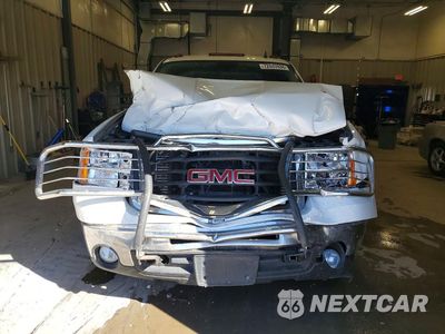Piąte zdjęcie samochodu w środku: 2009 GMC SIERRA C3500 SLT VIN:1GTJC99699E129460 - miniatura