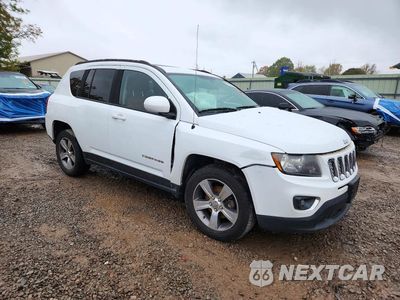 Czwarte zdjęcie samochodu z boku: 2016 JEEP COMPASS LATITUDE VIN:1C4NJDEB3GD707472 - miniatura