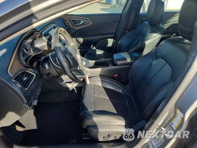 Zdjęcie 7 z 12 samochodu: 2015 CHRYSLER 200 C VIN:1C3CCCCG8FN526438 - miniatura