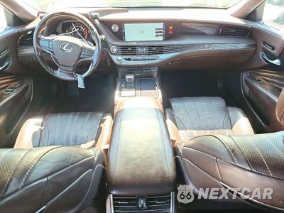 Zdjęcie 8 z 13 samochodu: 2018 LEXUS LS 500 VIN:JTHC5LFF8J5004196 - miniatura