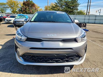 Piąte zdjęcie samochodu w środku: 2023 KIA RIO S VIN:3KPA24AD6PE627648 - miniatura