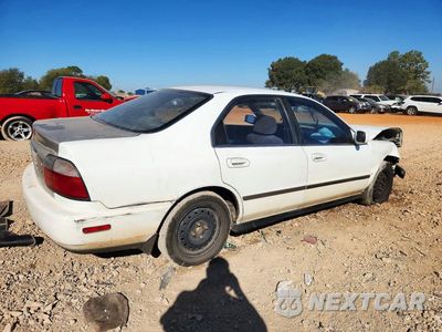 Trzecie zdjęcie samochodu z tyłu: 1996 HONDA ACCORD LX VIN:1HGCD5632TA200197 - miniatura