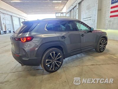 Trzecie zdjęcie samochodu z tyłu: 2026 MAZDA CX-50 PREMIUM VIN:7MMVABDL4TN603429 - miniatura