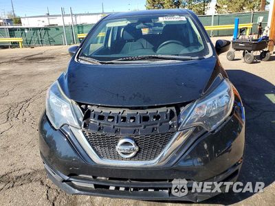 Piąte zdjęcie samochodu w środku: 2017 NISSAN VERSA NOTE SV VIN:3N1CE2CP7HL355347 - miniatura