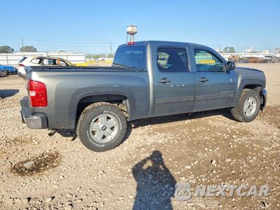Trzecie zdjęcie samochodu z tyłu: 2011 CHEVROLET SILVERADO K1500 LT VIN:3GCPKSE37BG251202 - miniatura