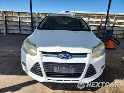 Piąte zdjęcie samochodu w środku: 2012 FORD FOCUS SEL VIN:1FAHP3H22CL371577 - miniatura