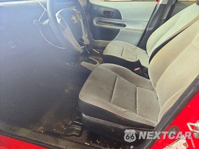 Zdjęcie 7 z 12 samochodu: 2012 TOYOTA PRIUS C ONE VIN:JTDKDTB38C1501321 - miniatura