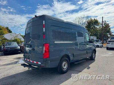 Czwarte zdjęcie samochodu z boku: 2019 MERCEDES-BENZ SPRINTER 2500/3500 VIN:WD4PF0CD9KP046079 - miniatura