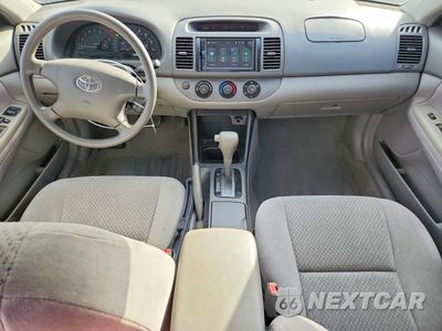 Zdjęcie 8 z 12 samochodu: 2003 TOYOTA CAMRY LE VIN:4T1BE32K73U694091 - miniatura