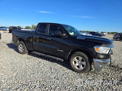 Czwarte zdjęcie samochodu z boku: 2020 RAM 1500 BIG HORN/LONE STAR VIN:1C6RREBT1LN191623 - miniatura