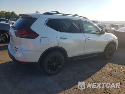 Trzecie zdjęcie samochodu z tyłu: 2018 NISSAN ROGUE SV VIN:5N1AT2MV1JC749835 - miniatura