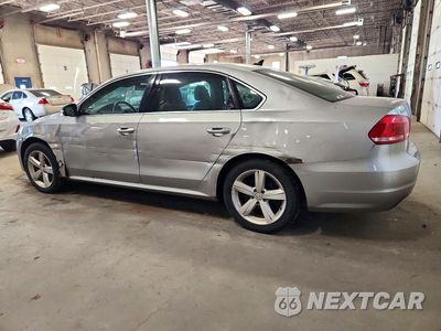 Drugie zdjęcie samochodu z przodu: 2013 VOLKSWAGEN PASSAT SE VIN:1VWBN7A32DC025639 - miniatura