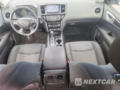 Zdjęcie 8 z 13 samochodu: 2017 NISSAN PATHFINDER SV VIN:5N1DR2MM7HC643595 - miniatura