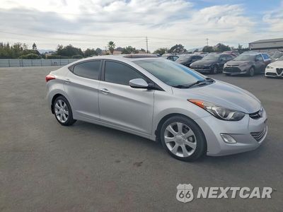 Czwarte zdjęcie samochodu z boku: 2013 HYUNDAI ELANTRA LIMITED VIN:KMHDH4AE6DU962468 - miniatura