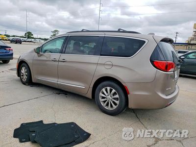 Drugie zdjęcie samochodu z przodu: 2017 CHRYSLER PACIFICA TOURING L VIN:2C4RC1BG5HR569474 - miniatura
