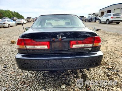 Zdjęcie 6 z 12 samochodu: 2001 HONDA ACCORD EX VIN:JHMCG56601C015937 - miniatura