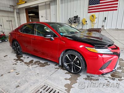 Czwarte zdjęcie samochodu z boku: 2020 TOYOTA CAMRY XSE VIN:4T1K61AK2LU324413 - miniatura