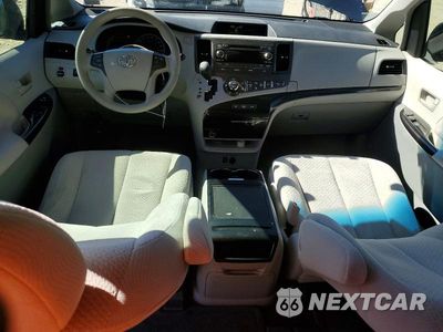 Zdjęcie 8 z 13 samochodu: 2014 TOYOTA SIENNA LE VIN:5TDKK3DC8ES523103 - miniatura