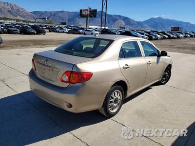 Trzecie zdjęcie samochodu z tyłu: 2010 TOYOTA COROLLA LE VIN:2T1BU4EE8AC515666 - miniatura