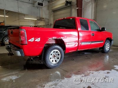 Trzecie zdjęcie samochodu z tyłu: 2005 CHEVROLET SILVERADO K1500 VIN:1GCEK19TX5E174302 - miniatura